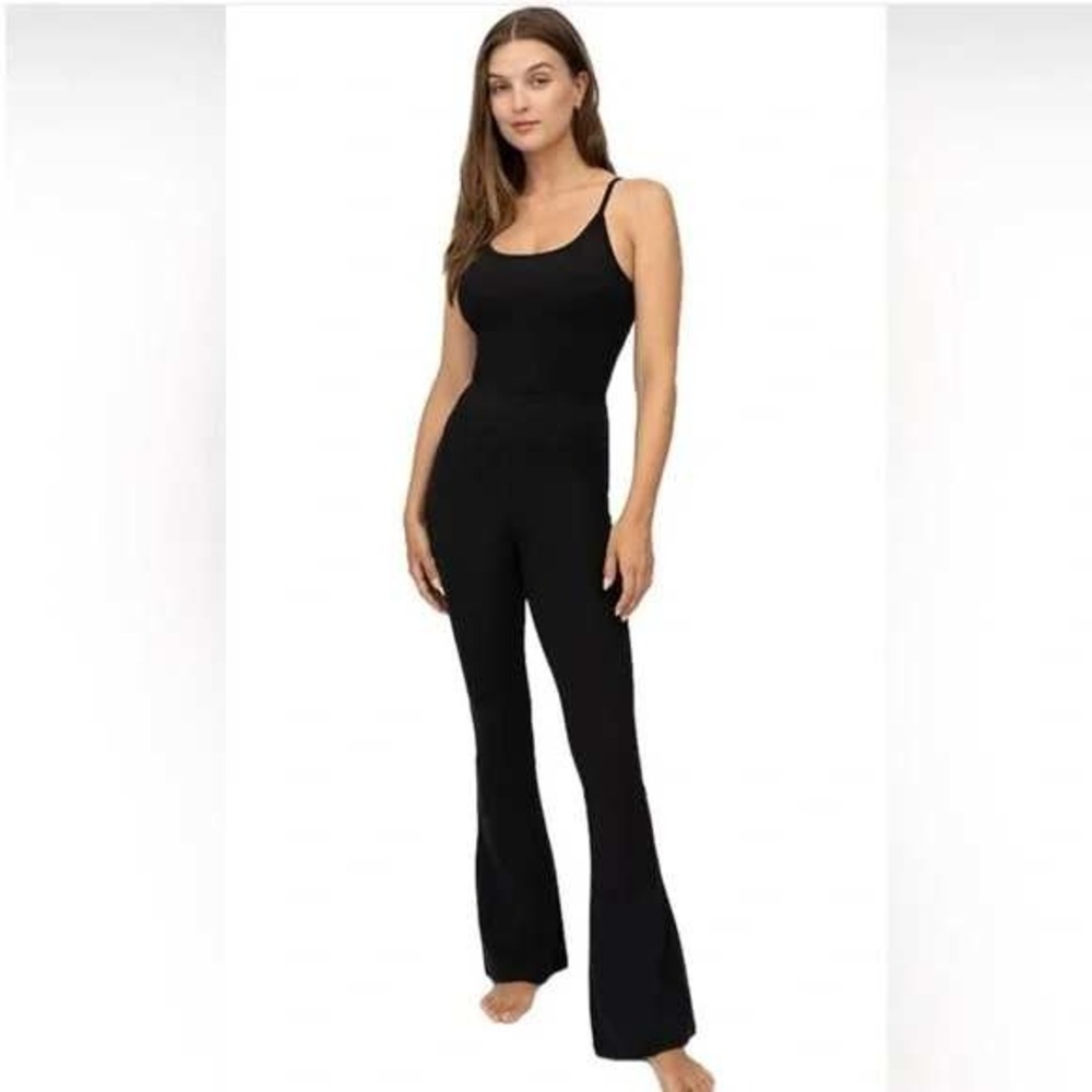 Yogalicious Lux Illusion Rib Scarlett Flare‎ Jumpsuit Black XS Yoga Athleisure
